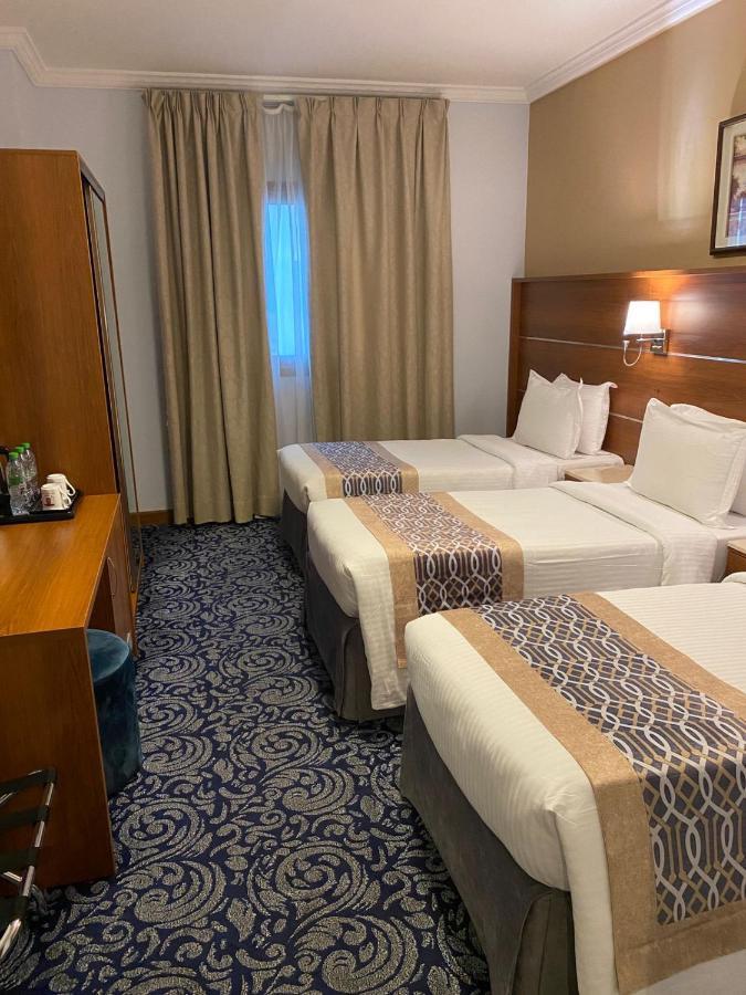 Basic Triple Room