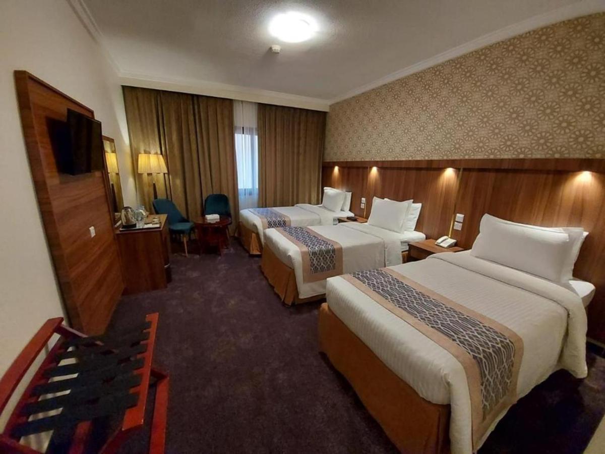 Basic Triple Room