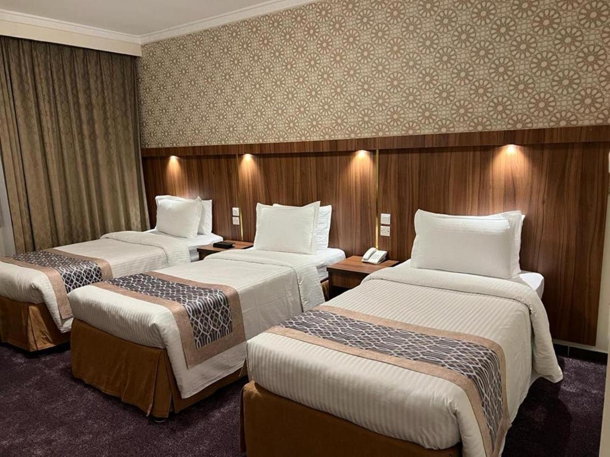 Basic Triple Room