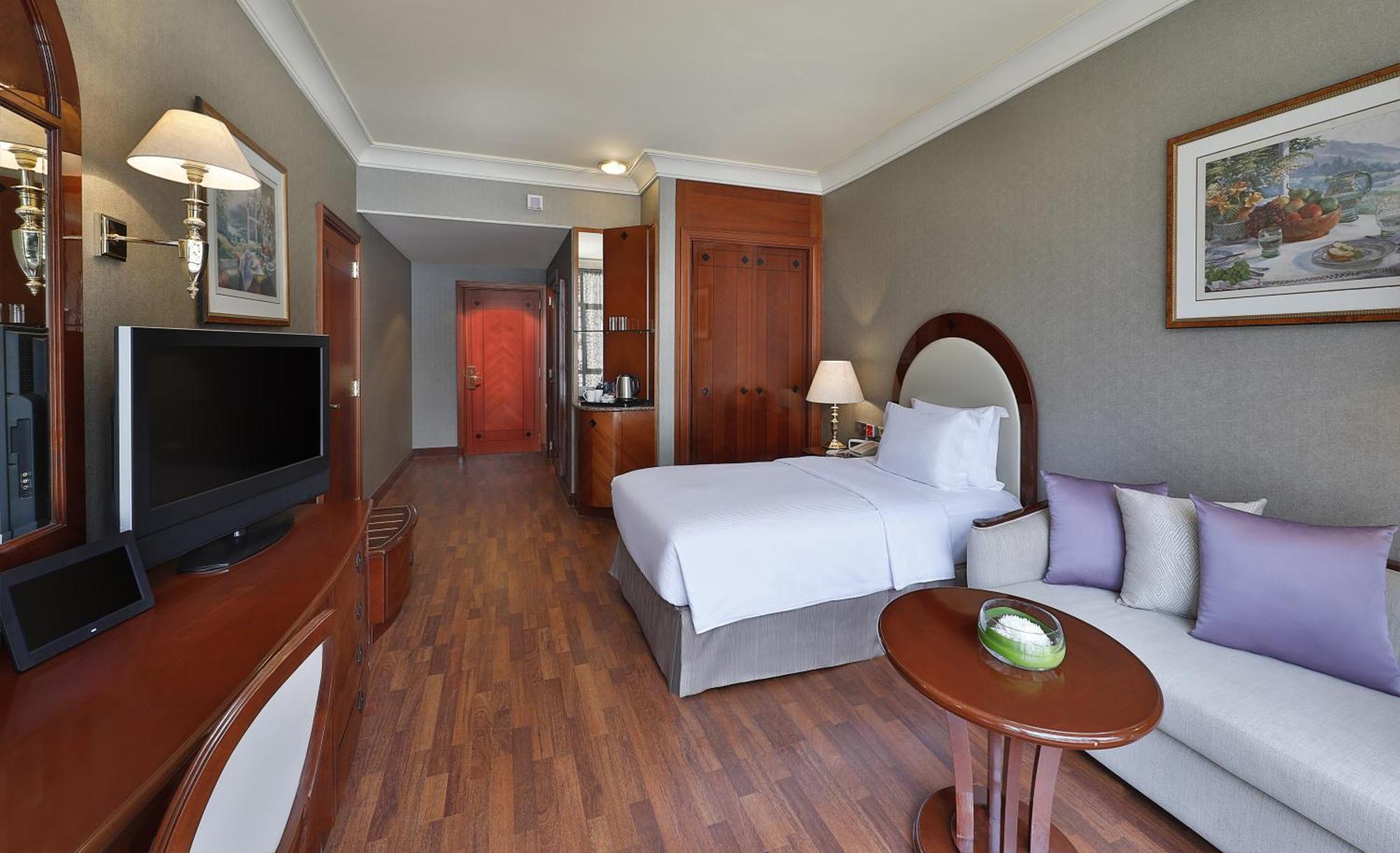 Single Guest Room