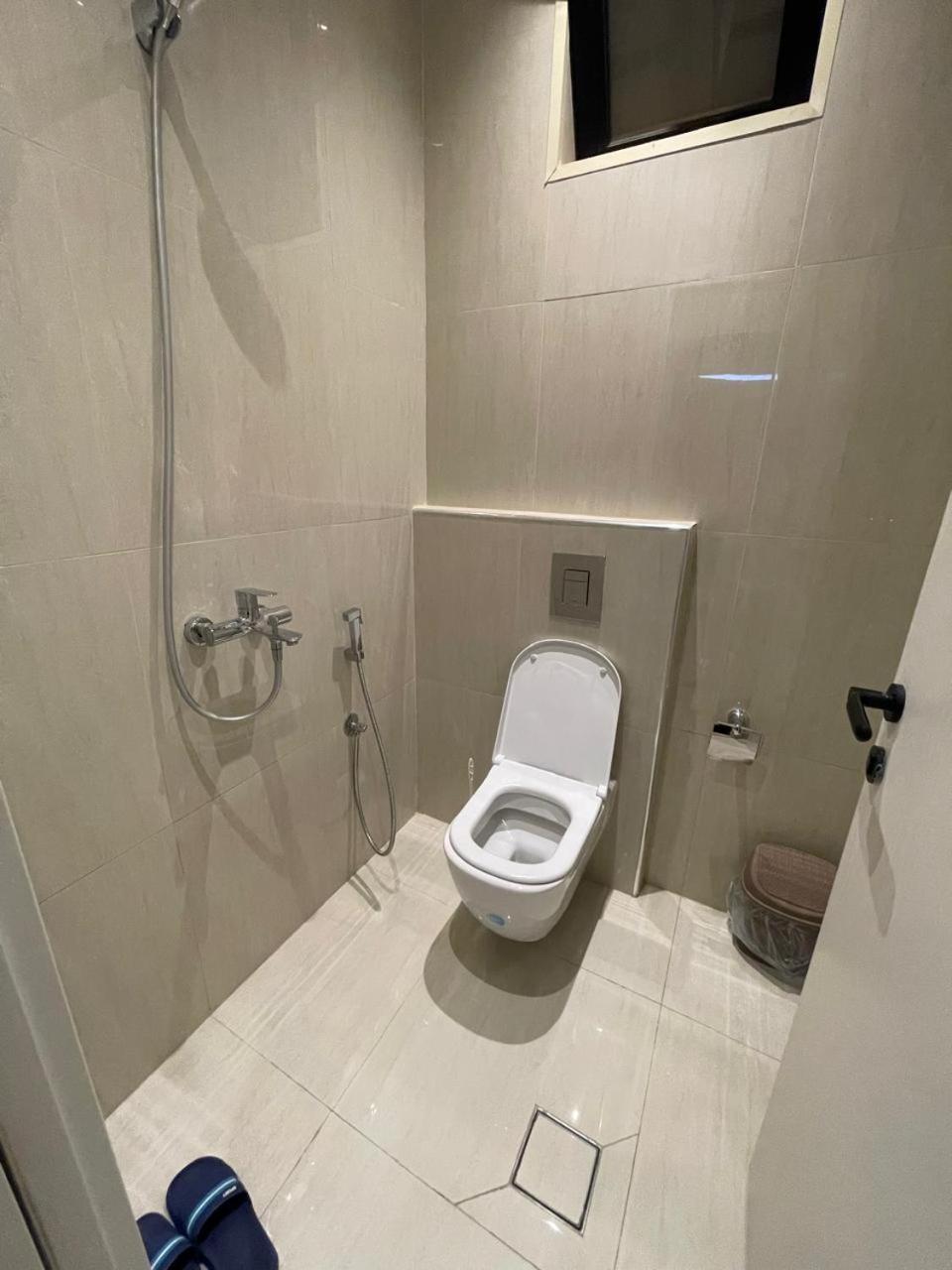Family Room Private Bathroom
