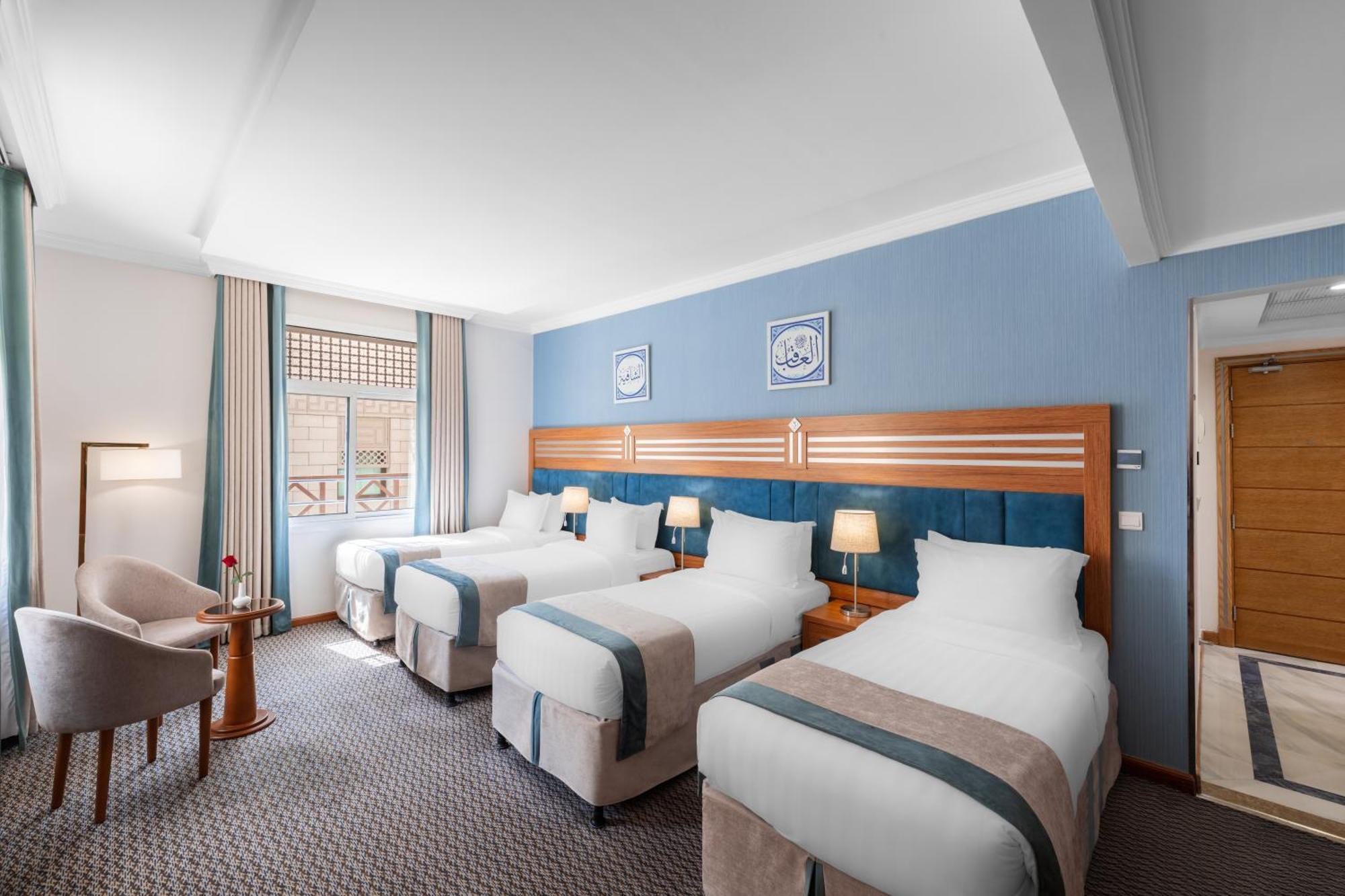Standard Quadruple Room City View