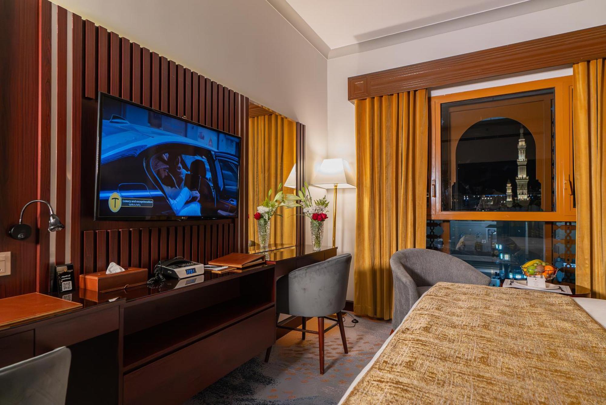 Deluxe King Bed Room Haram view