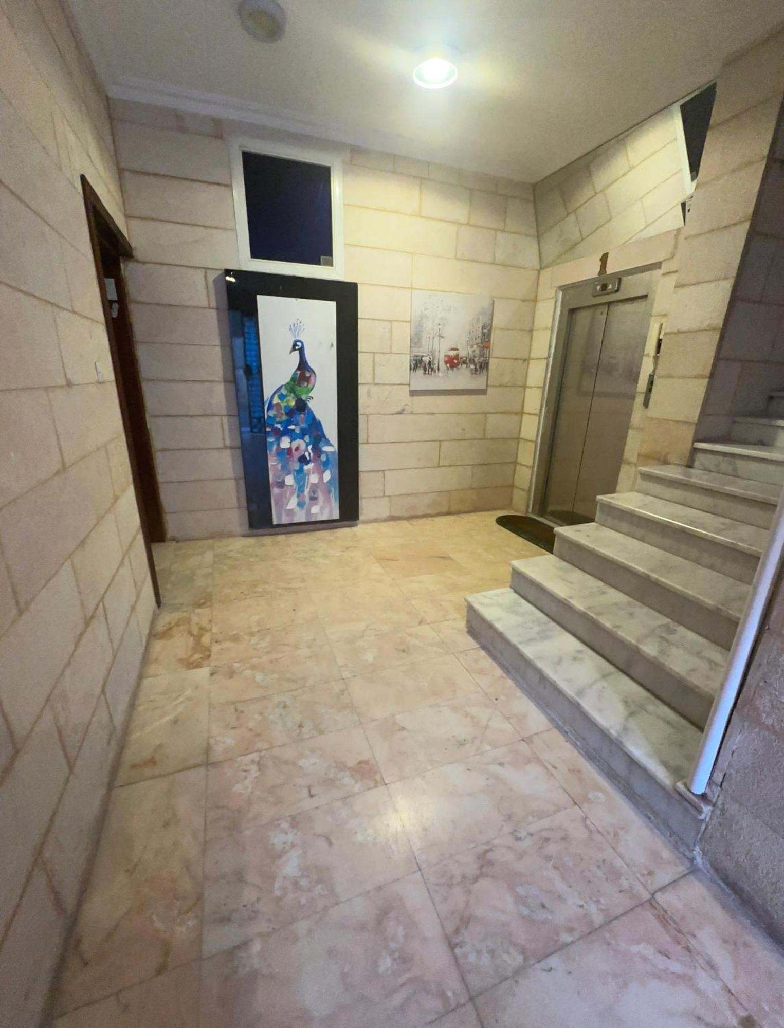 Studio 5