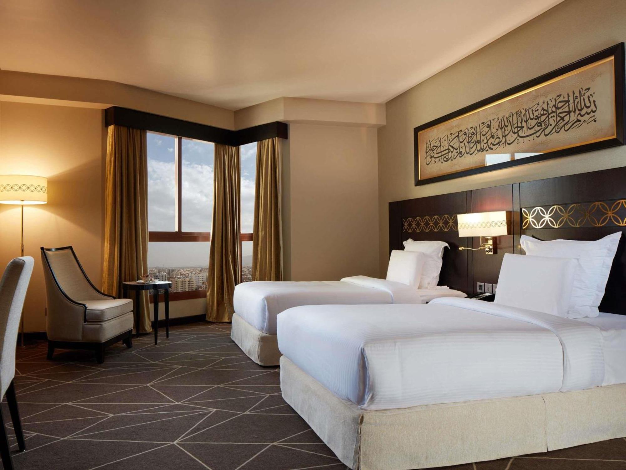 Superior Room Two Single Beds City View
