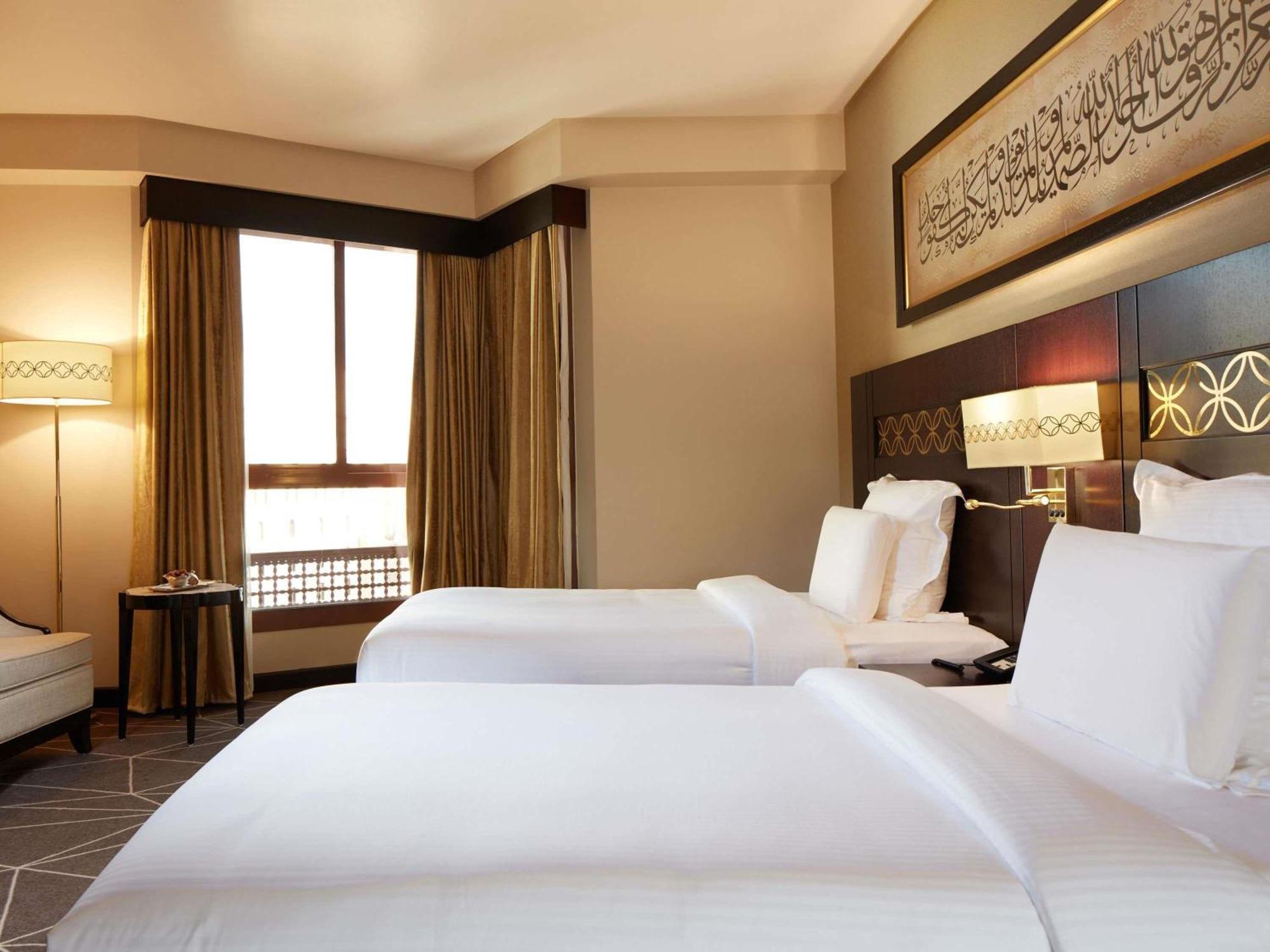 Superior Room Two Single Beds City View