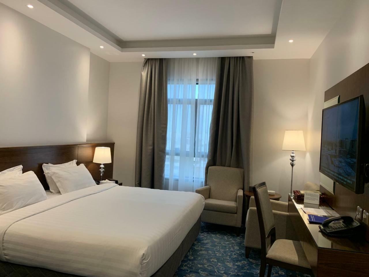 Standard King Room