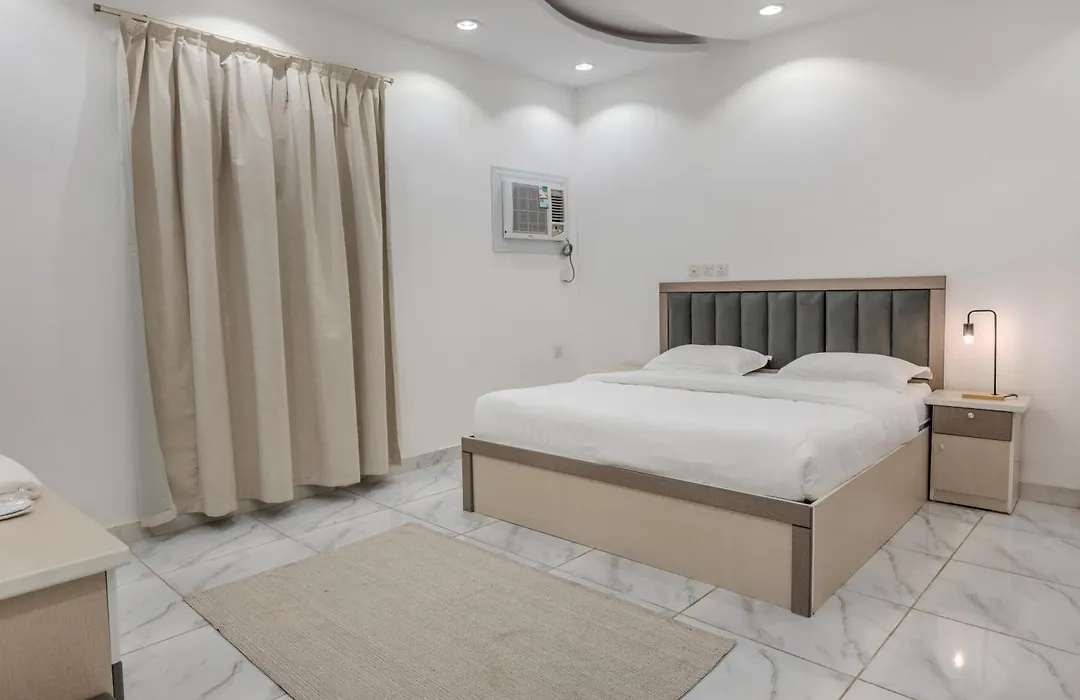 Comfortable & Big Family Apartments 10Mins Drive To Al-Masjid -Nabawi-1