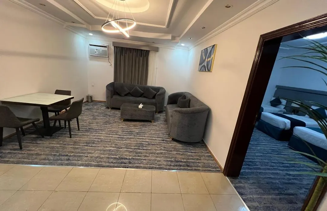 شقة تنفيذية غرفتين نوم وصالة ومطبخ Suite 2 bedrooms , Lounge&Kitchen-1