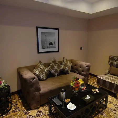 Gloria Al Madinah Al Fayroz Al Massi-3
