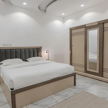 Luxurious Family 3 Bedroom Apartments 10 Mins Drive To Al-Masjid Nabawi-2