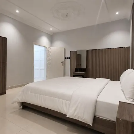 Al Sultan Family Stay Near Al-Masjid Al-Nabawi 2Br Self Check-In Sleeps 7-2