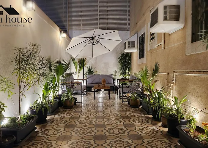 Lenda House