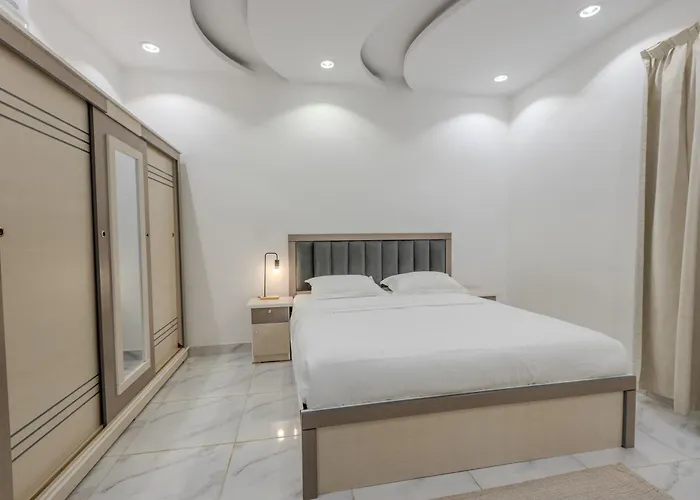 Luxurious Family 3 Bedroom Apartments 10 Mins Drive To Al-Masjid Nabawi المدينة المنورة, المملكة العربية السعودية