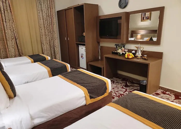 Qasr Al Ansar Golden Tulip Hotel