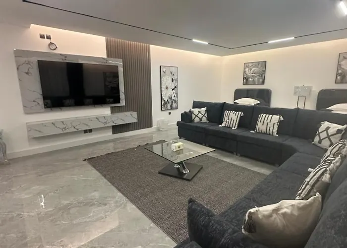 Jamal Royal Apartments