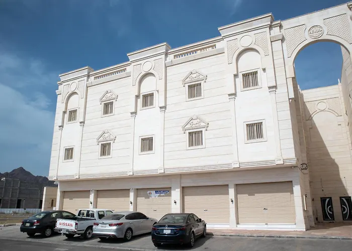 Luxurious Family 3 Bedroom Apartments 10 Mins Drive To Al-Masjid Nabawi