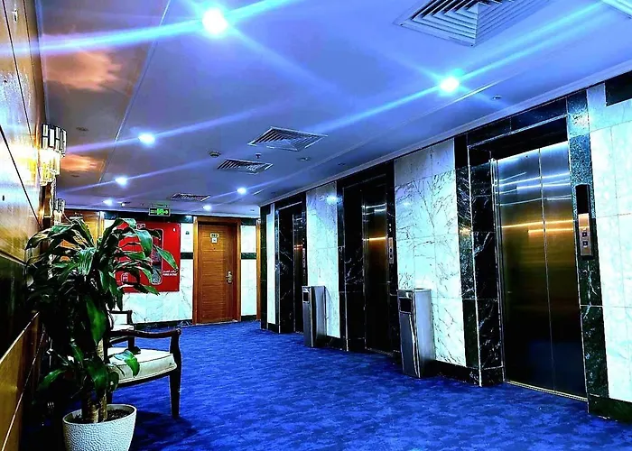 فندق وان إن