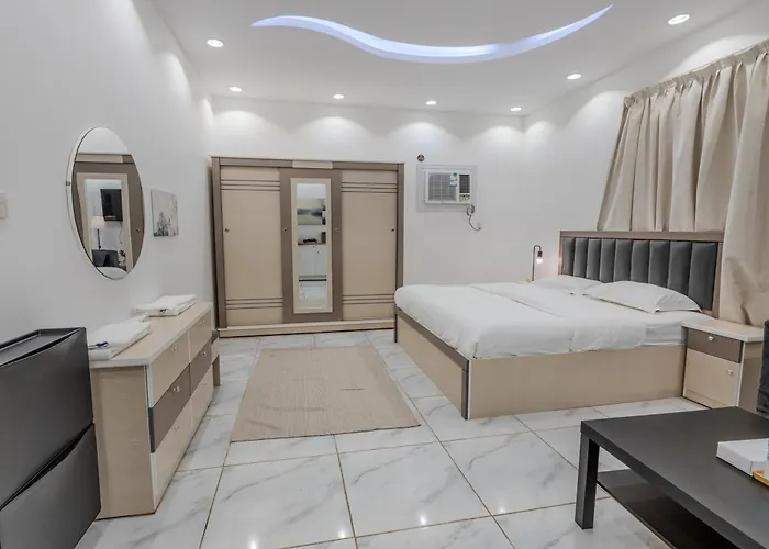 Luxurious Family 3 Bedroom Apartments 10 Mins Drive To Al-Masjid Nabawi