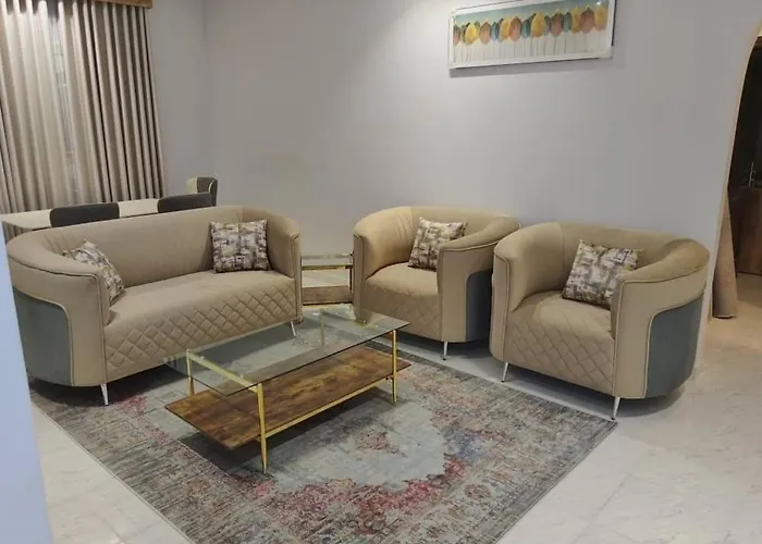 نزل مايا