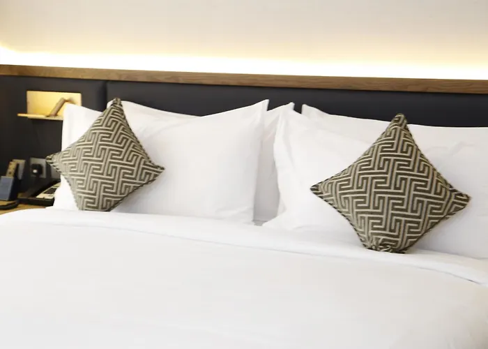 Nozol Royal Hotel